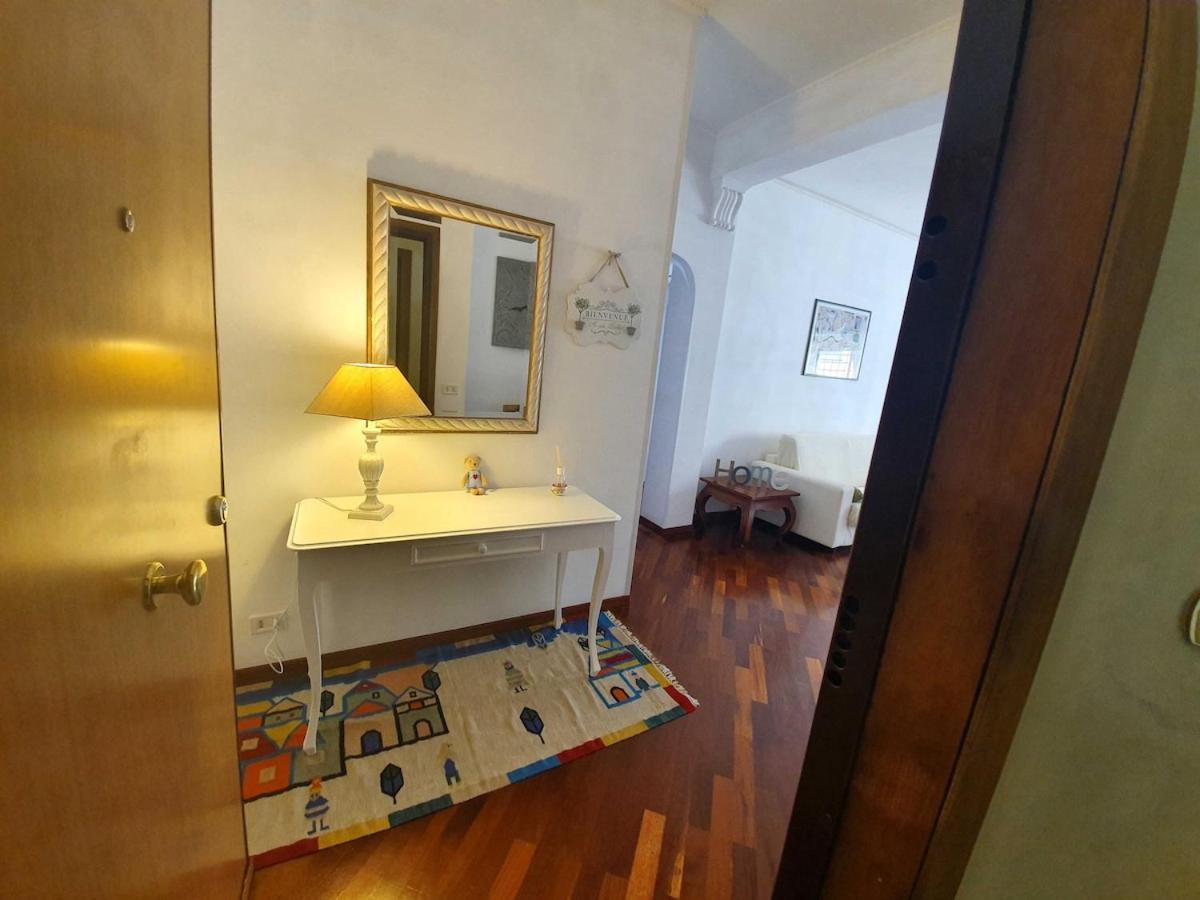 In Apartment Rom